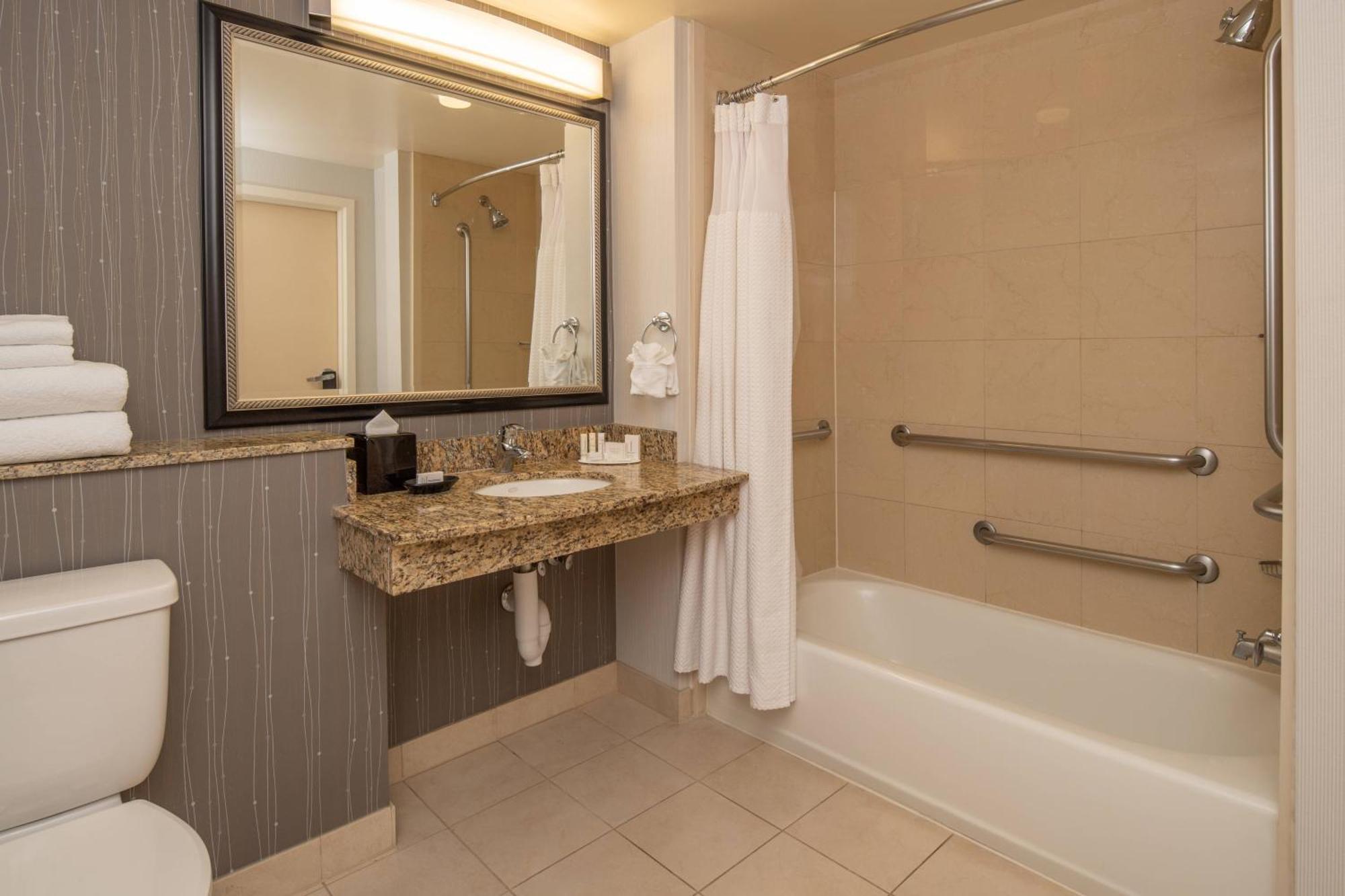 Courtyard By Marriott Cal Expo