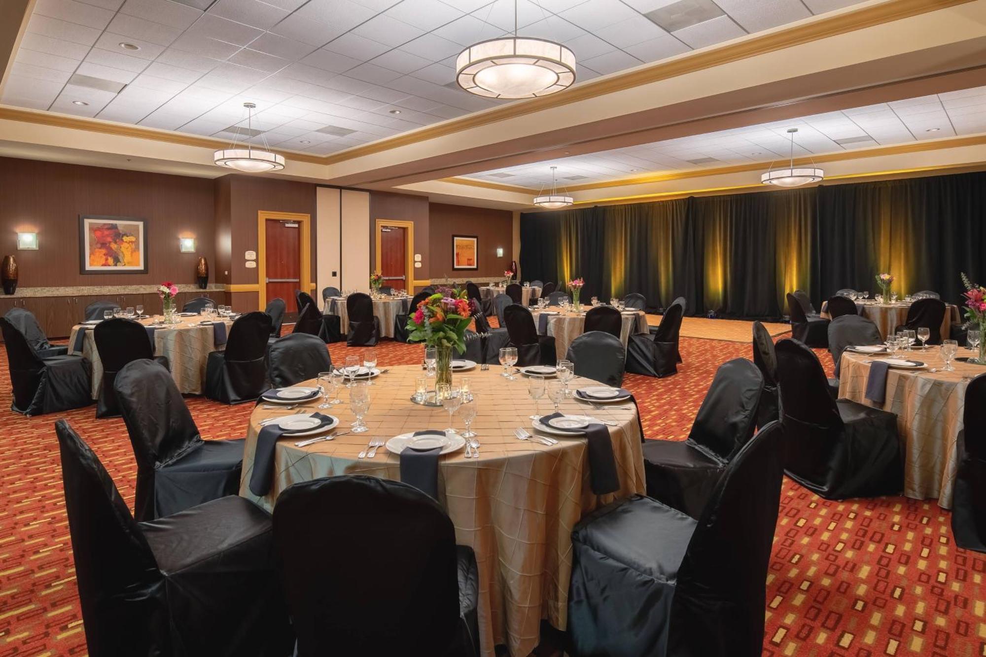 Hotel Courtyard By Marriott Cal Expo