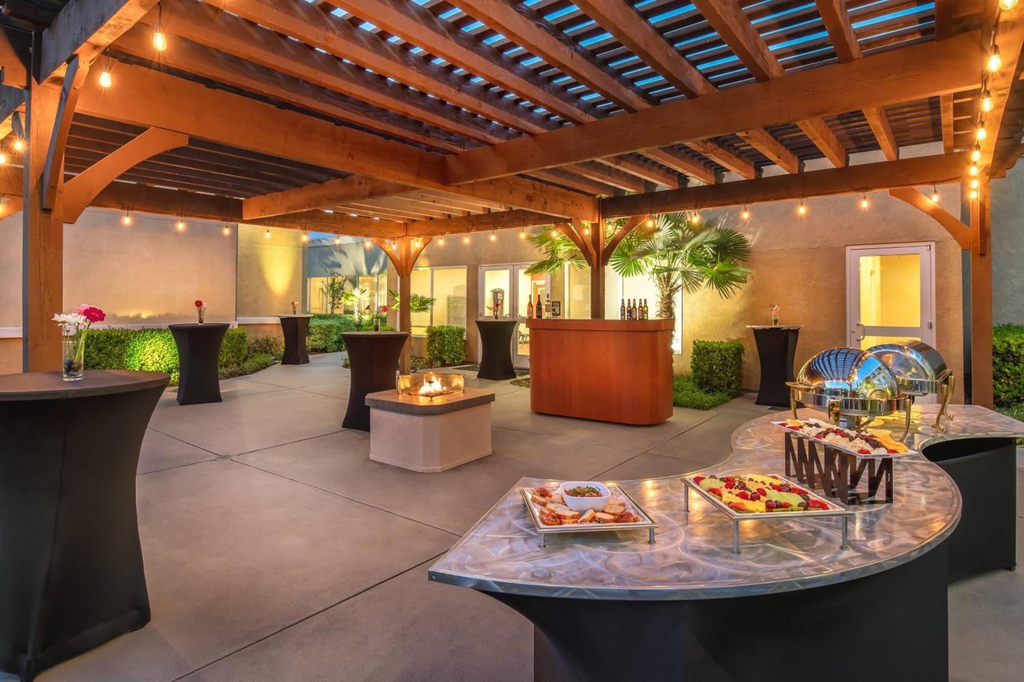 Courtyard By Marriott Cal Expo Hotel 3*
