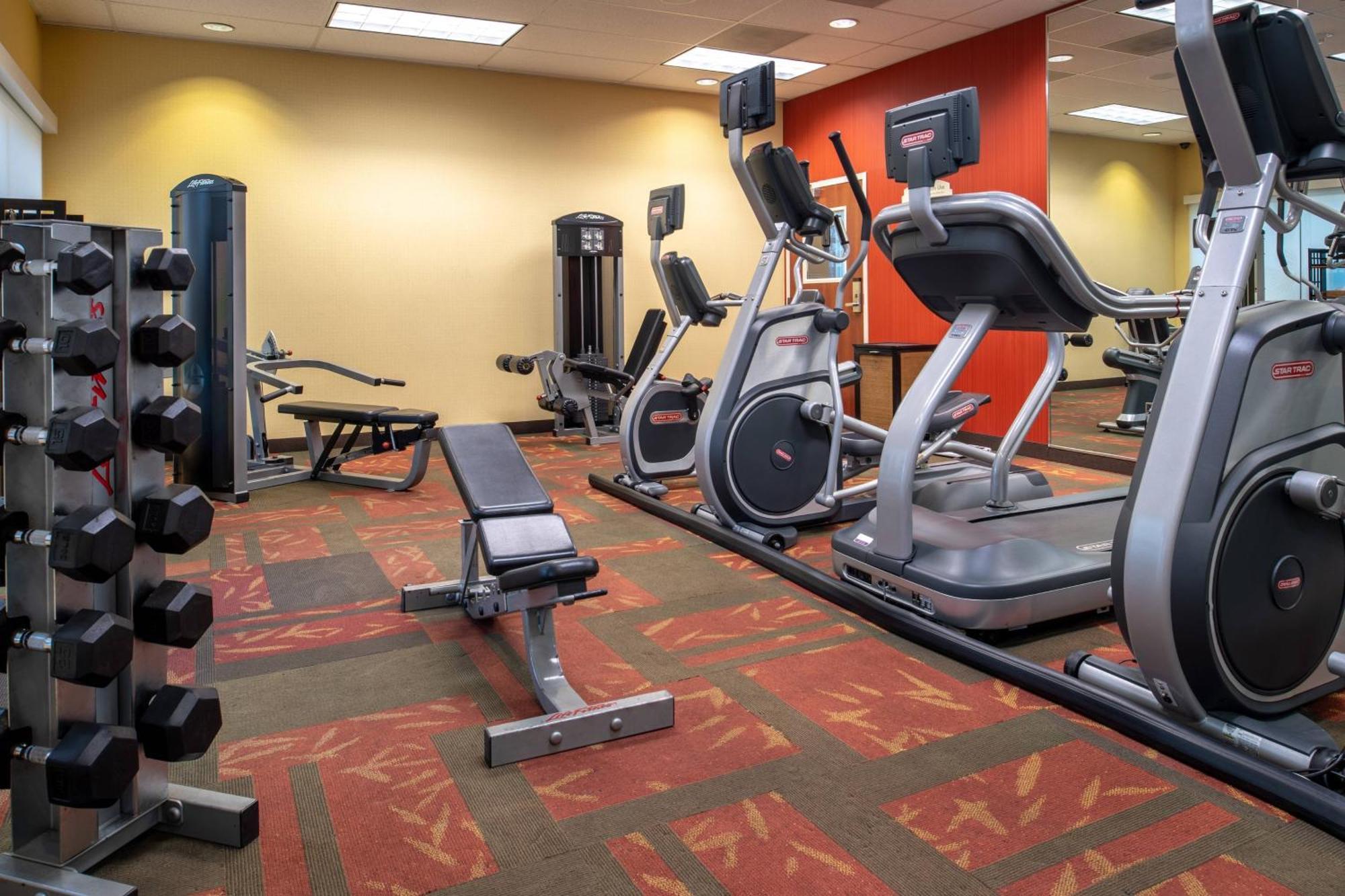 Courtyard By Marriott Cal Expo Hotel 3*