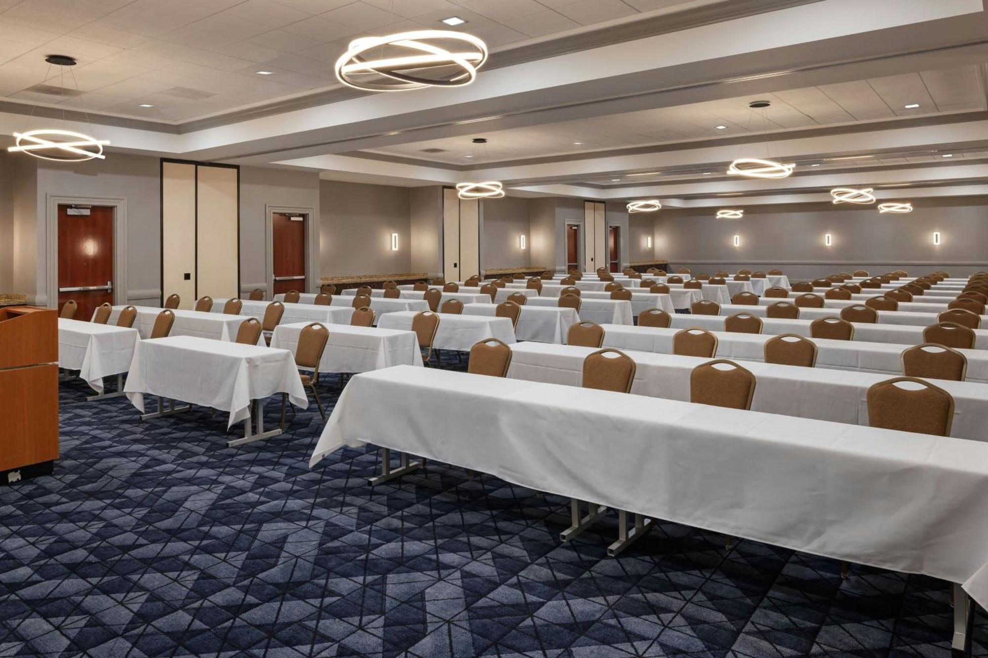 Courtyard By Marriott Cal Expo