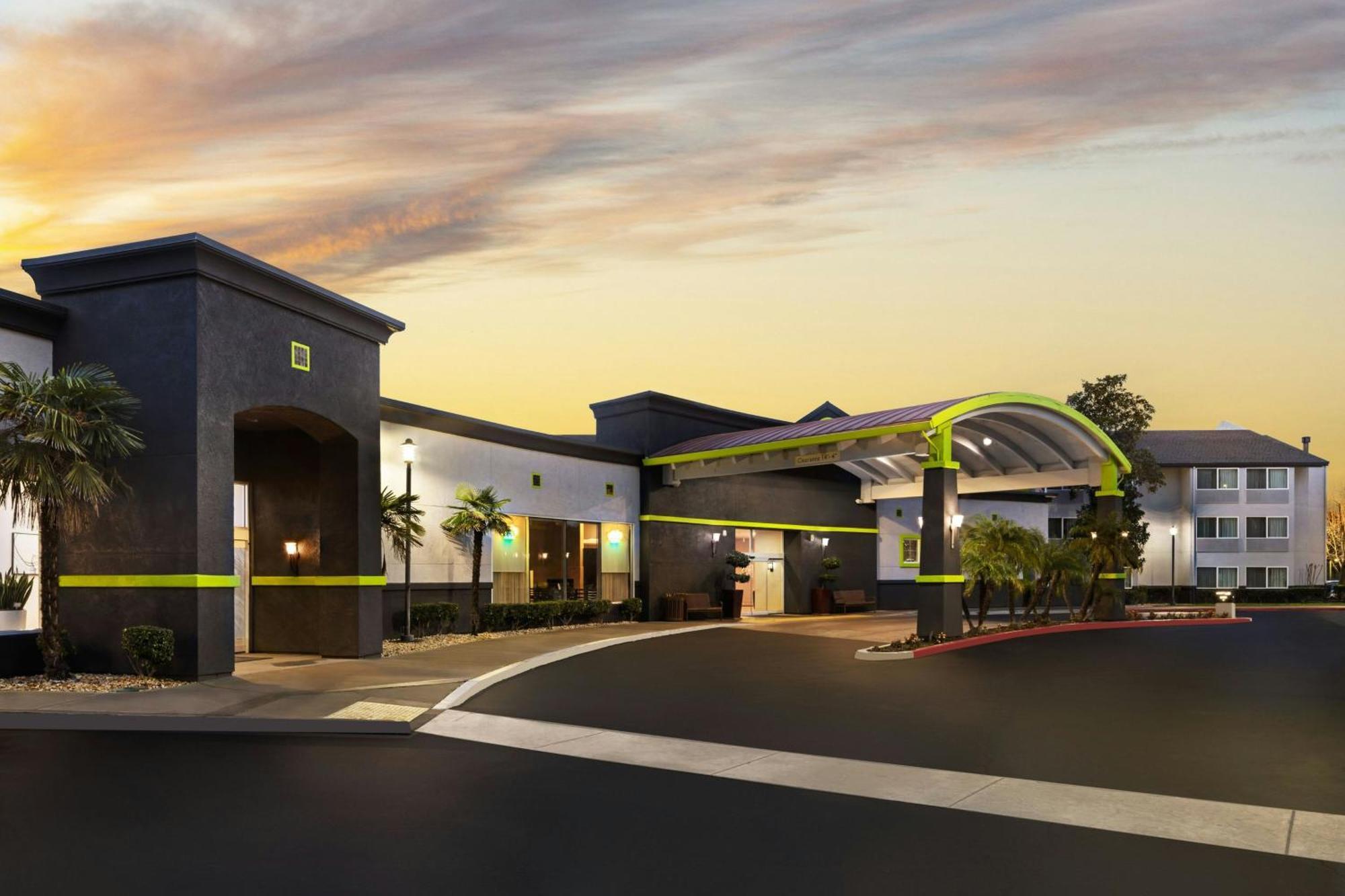 Courtyard By Marriott Cal Expo Sacramento