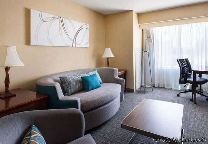 Courtyard By Marriott Cal Expo Hotel 3*